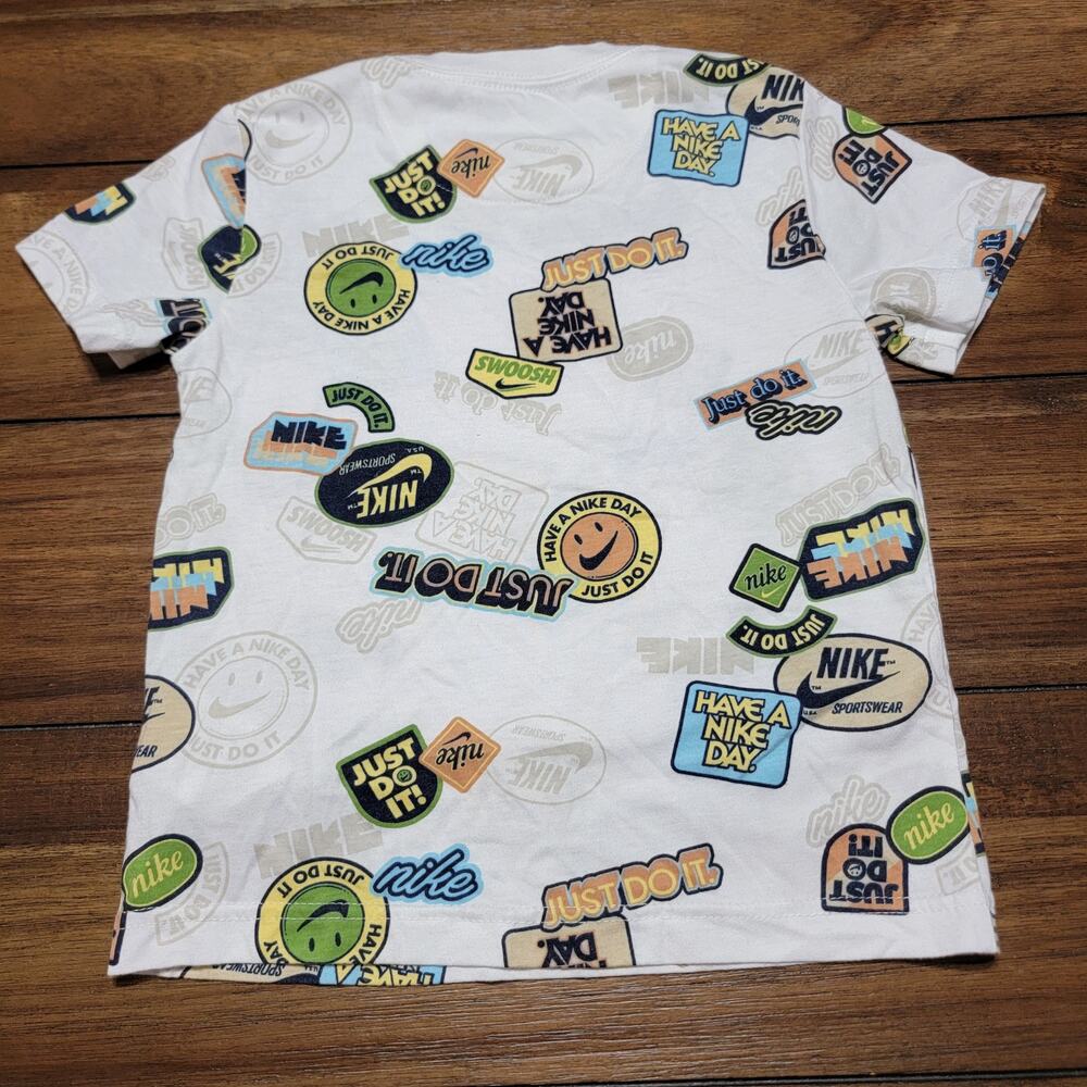 Nike Kids Tee Just Do It Logo - Size Med (5-6 yrs) - Picture 2 of 4